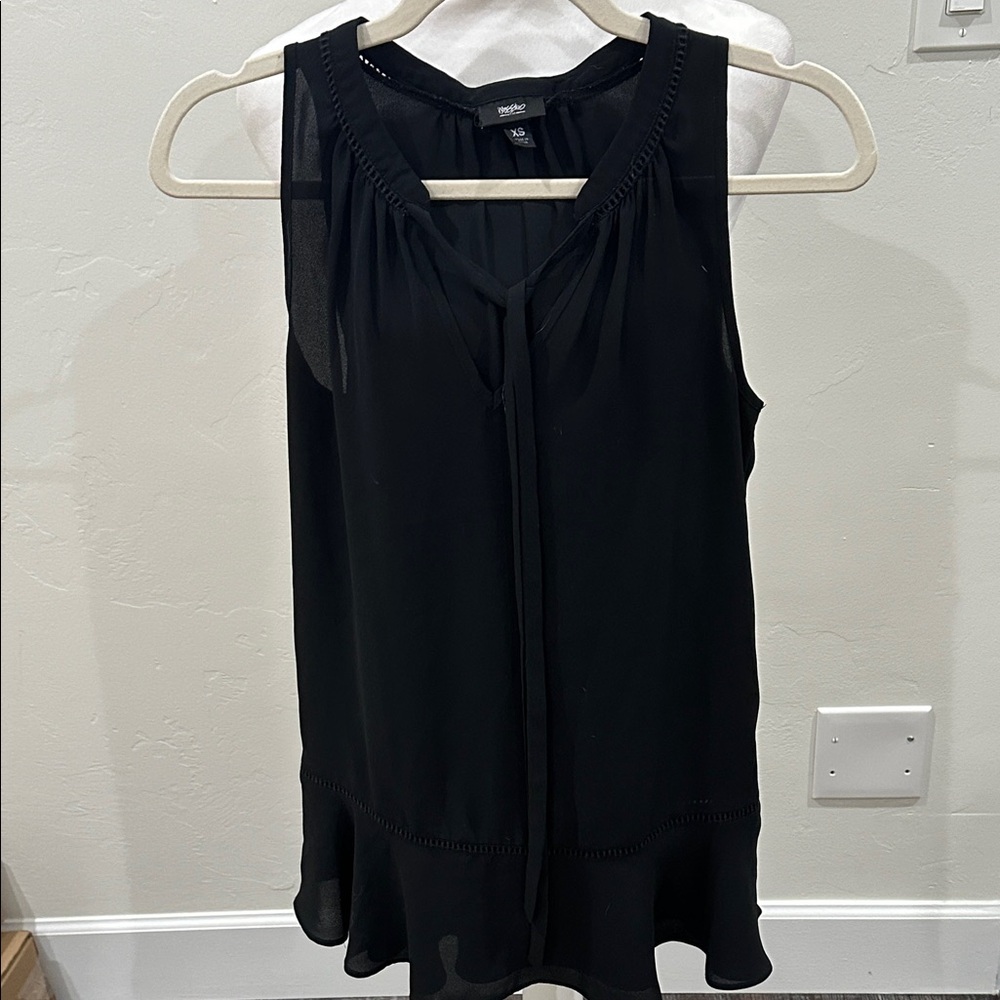 Massimo Black Sleeveless Blouse